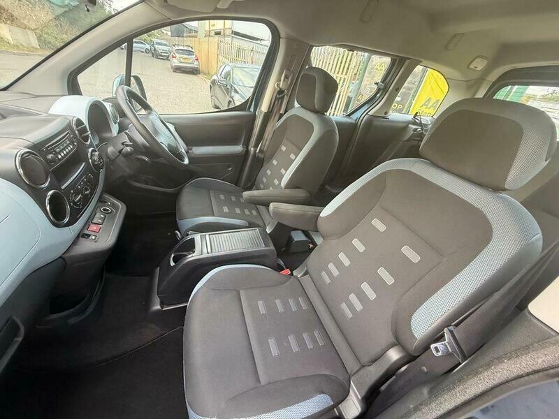 Vehicle 28