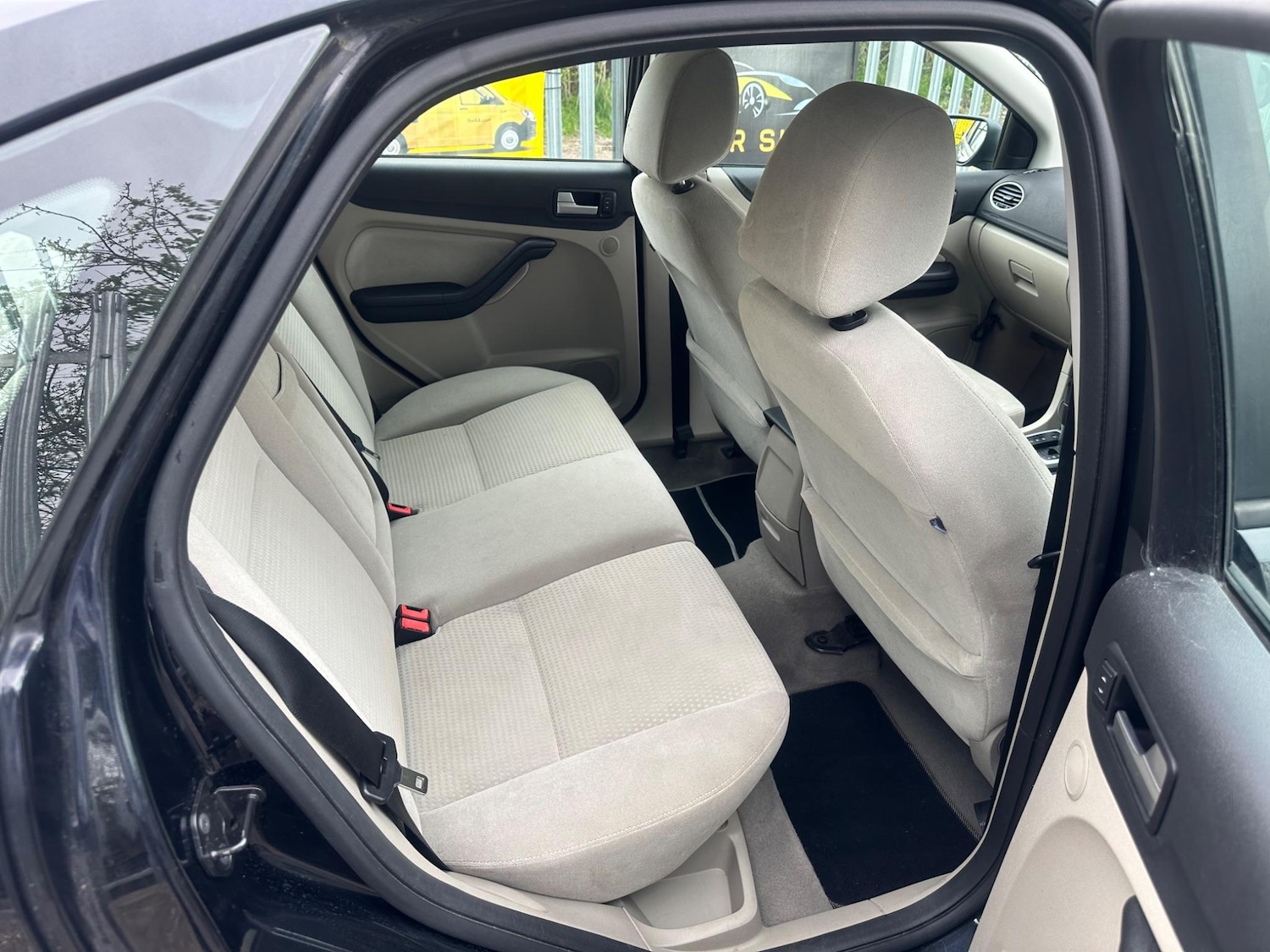 Used Ford Focus 2005 for sale - 76012083: Photo 14
