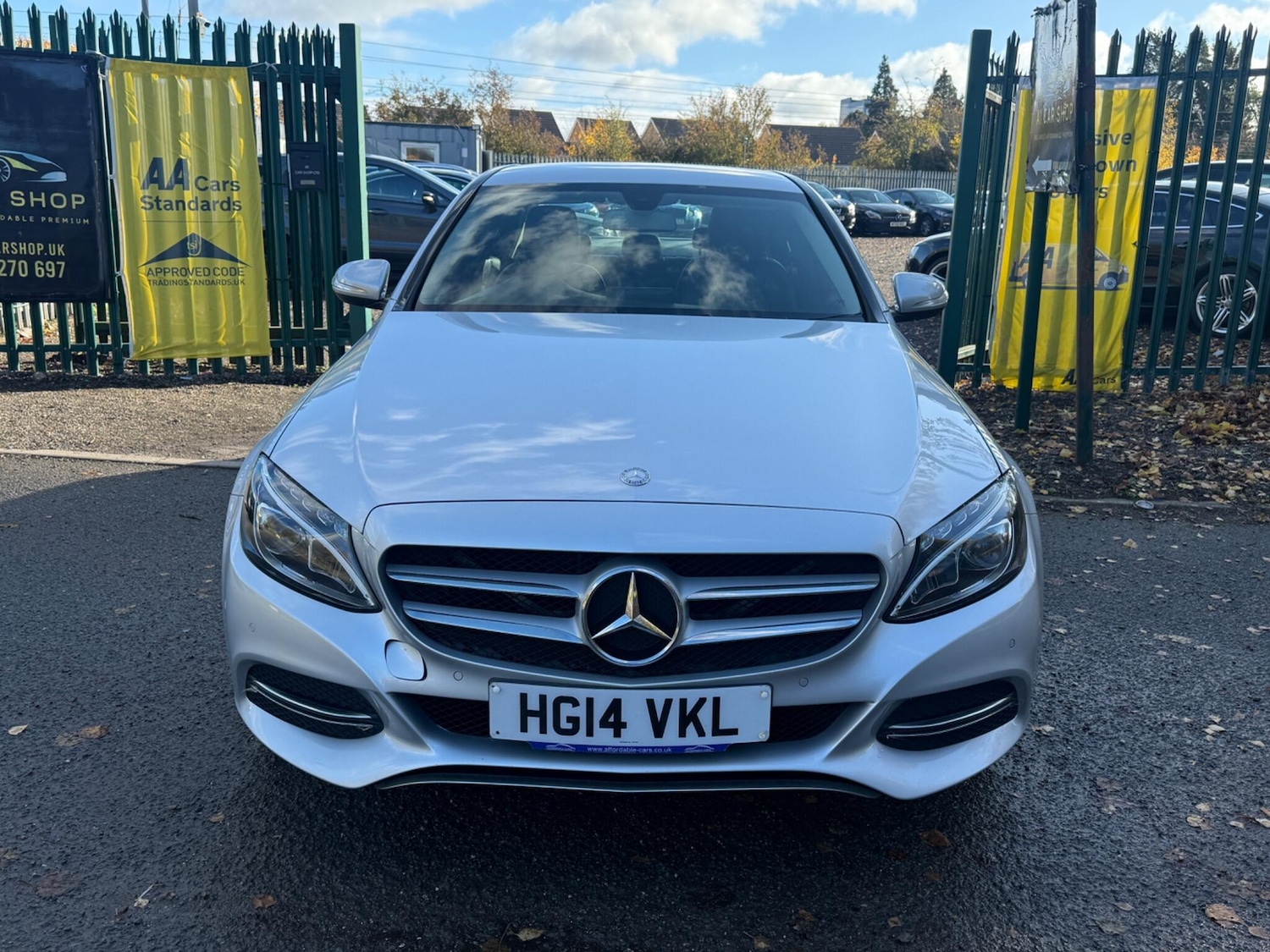 Used Mercedes-Benz C Class 2014 for sale - 76441069: Photo 2