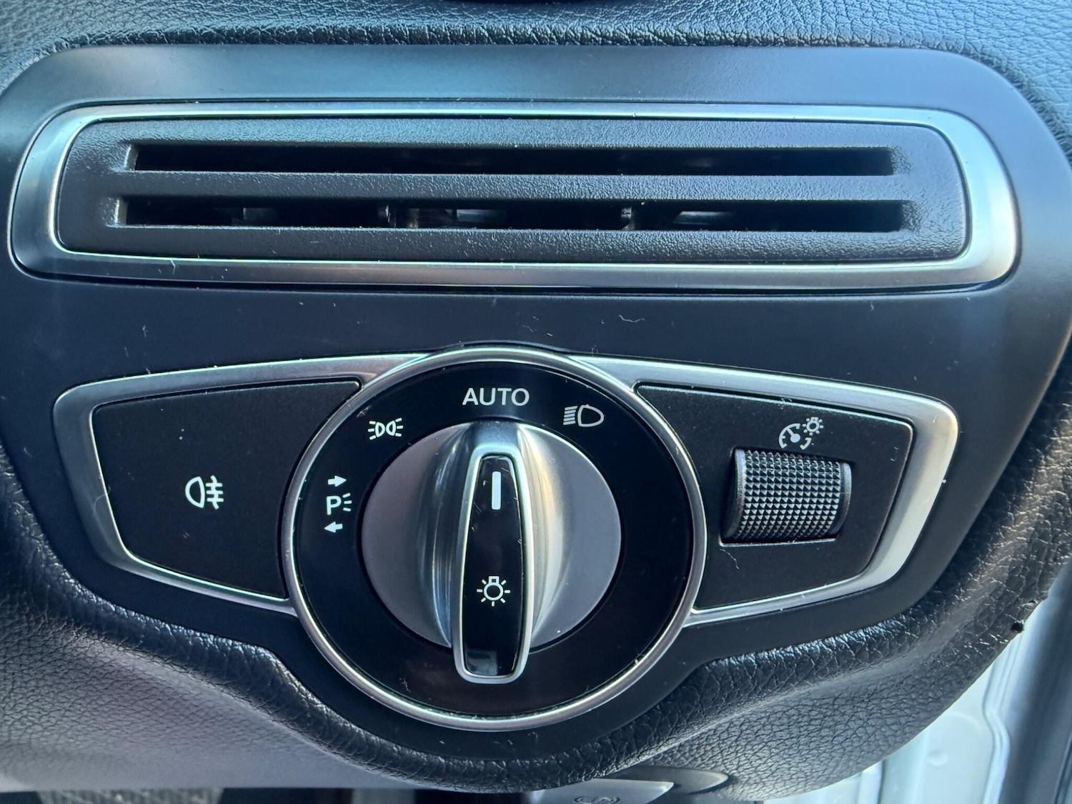 Used Mercedes-Benz C Class 2014 for sale - 76441069: Photo 24