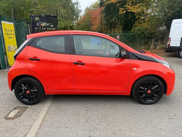 Used Toyota AYGO 2015 for sale - 76200085: Photo 10