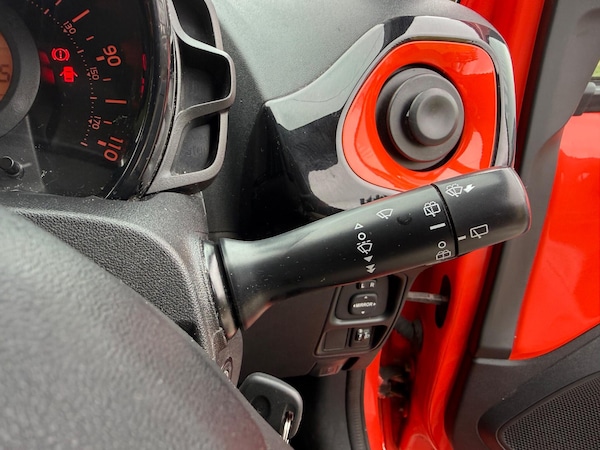 Used Toyota AYGO 2015 for sale - 76200085: Photo 14