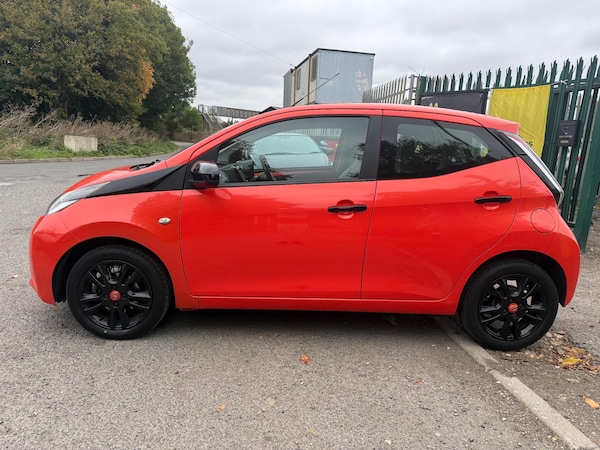 Used Toyota AYGO 2015 for sale - 76200085: Photo 4