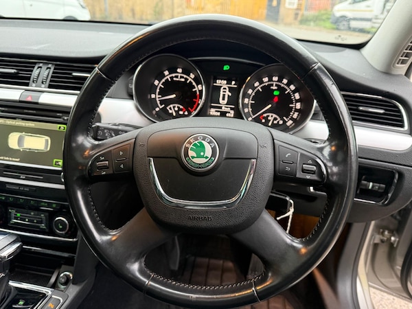 Used Skoda Superb 2012 for sale - 76108461: Photo 13