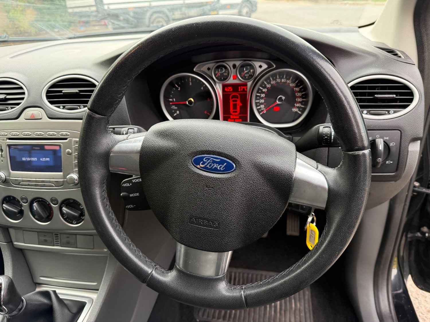 Used Ford Focus 2011 for sale - 76152590: Photo 11
