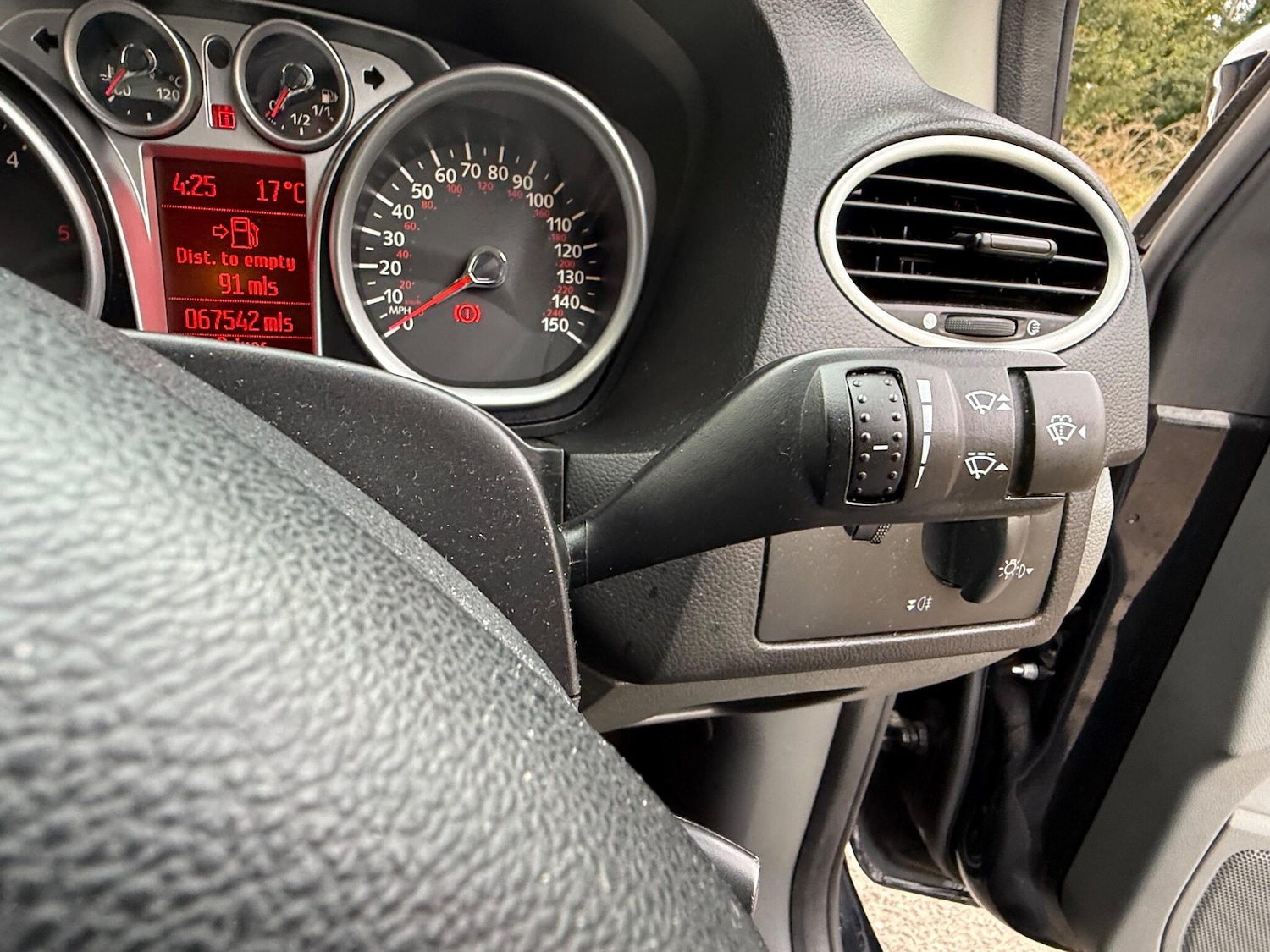 Used Ford Focus 2011 for sale - 76152590: Photo 15