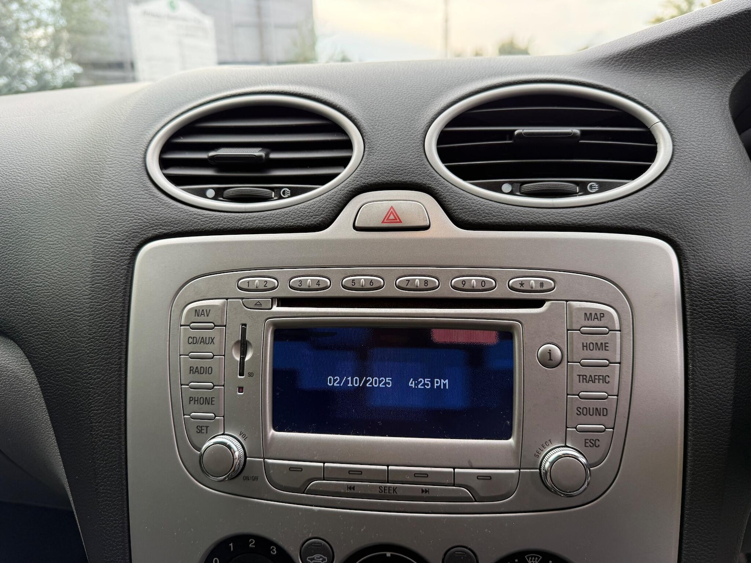 Used Ford Focus 2011 for sale - 76152590: Photo 18