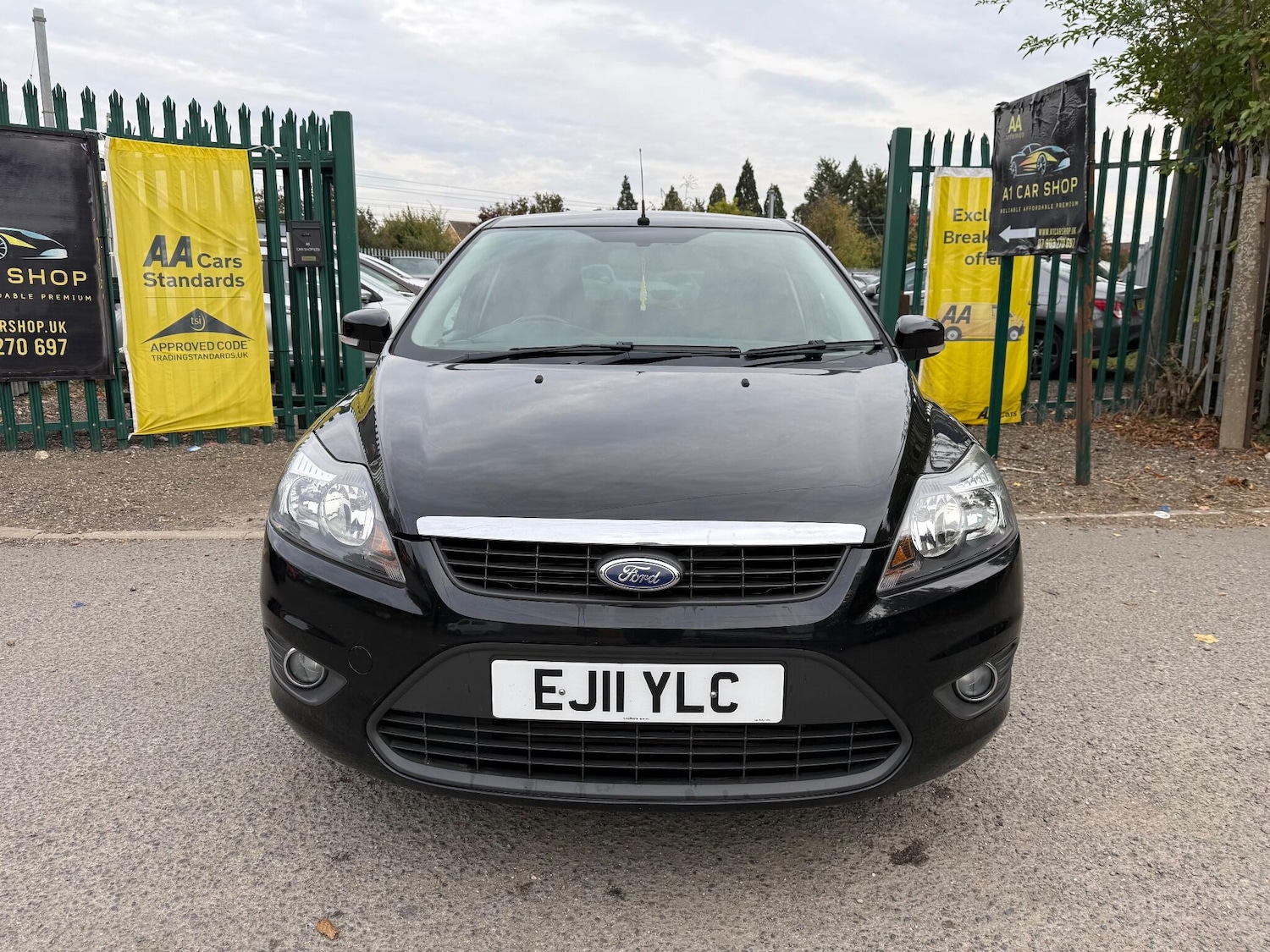 Used Ford Focus 2011 for sale - 76152590: Photo 2