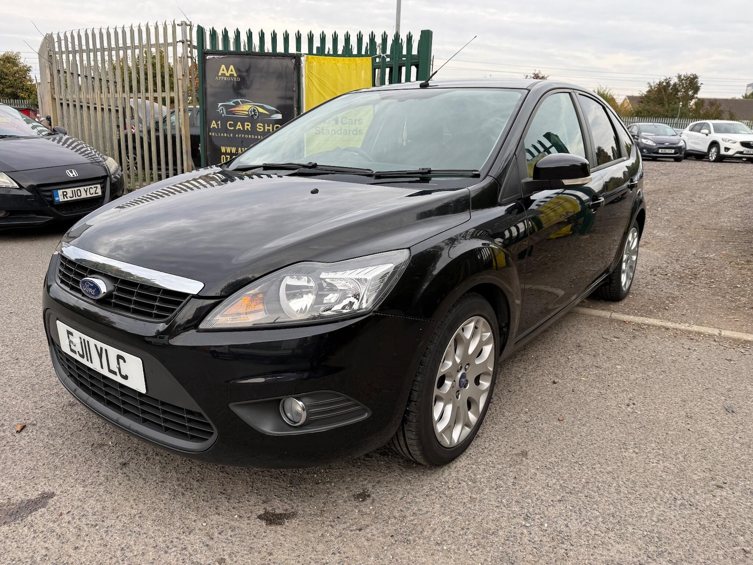 Used Ford Focus 2011 for sale - 76152590: Photo 3