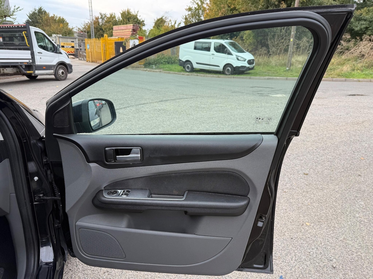 Used Ford Focus 2011 for sale - 76152590: Photo 9