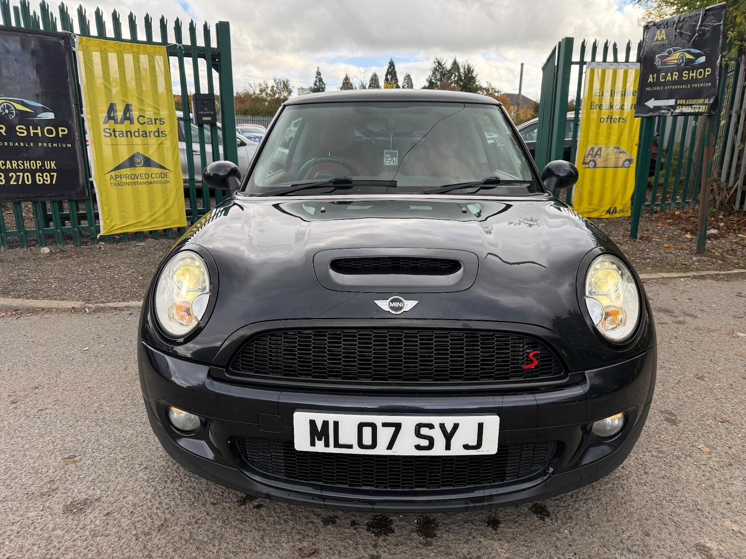 Used MINI Hatch 2007 for sale - 76349144: Photo 2
