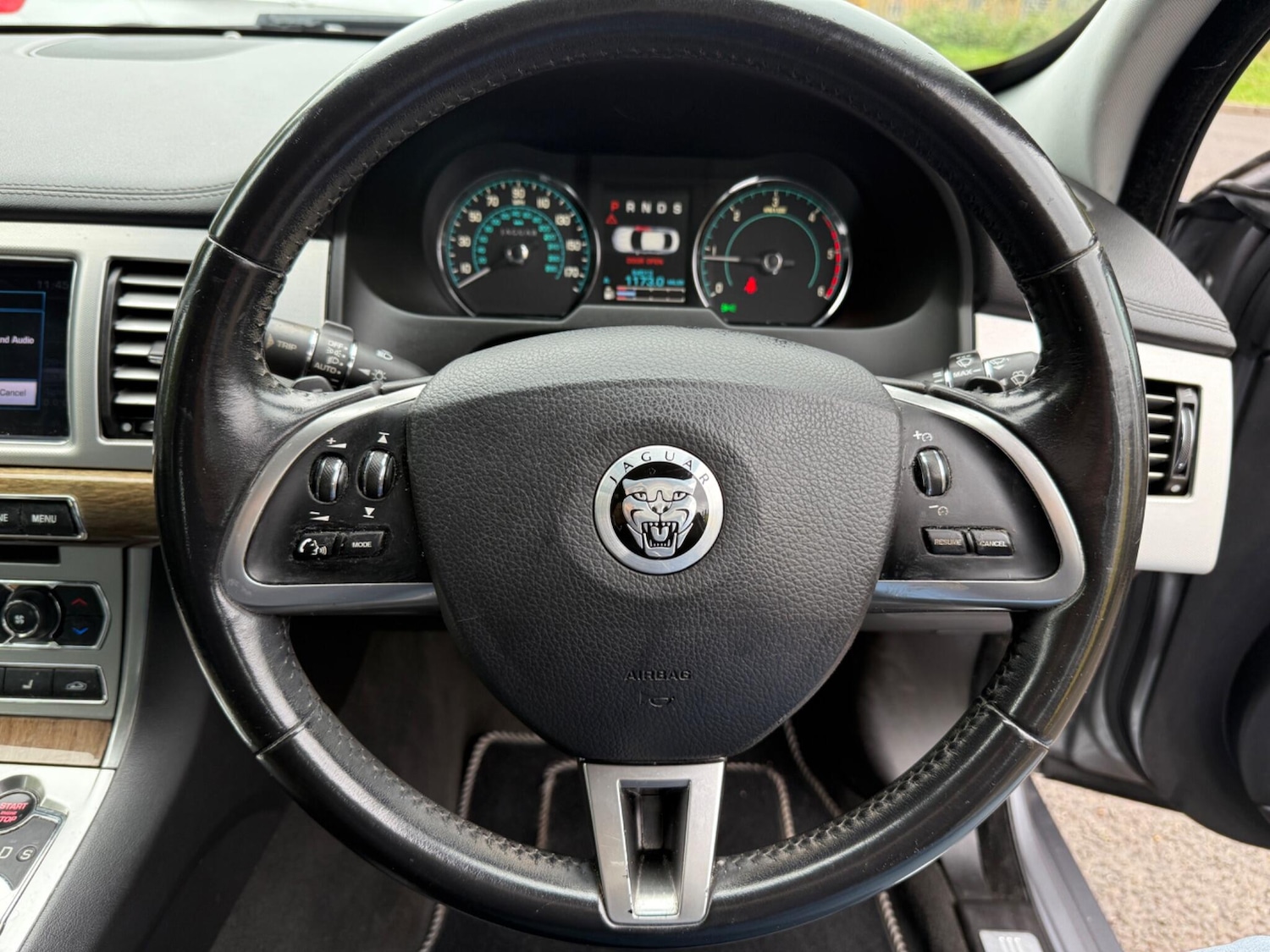 Used Jaguar XF 2012 for sale - 75949538: Photo 15