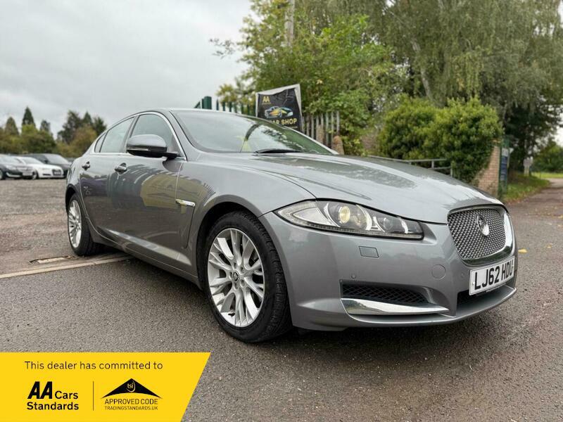 Used Jaguar XF 2012 for sale - 75949538: Photo 2