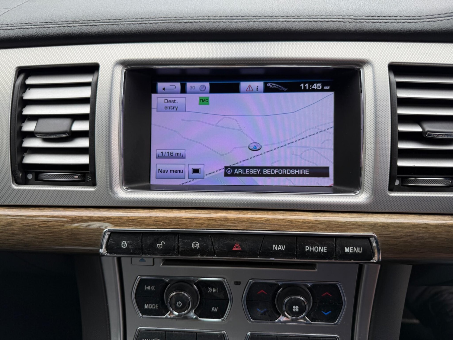 Used Jaguar XF 2012 for sale - 75949538: Photo 20