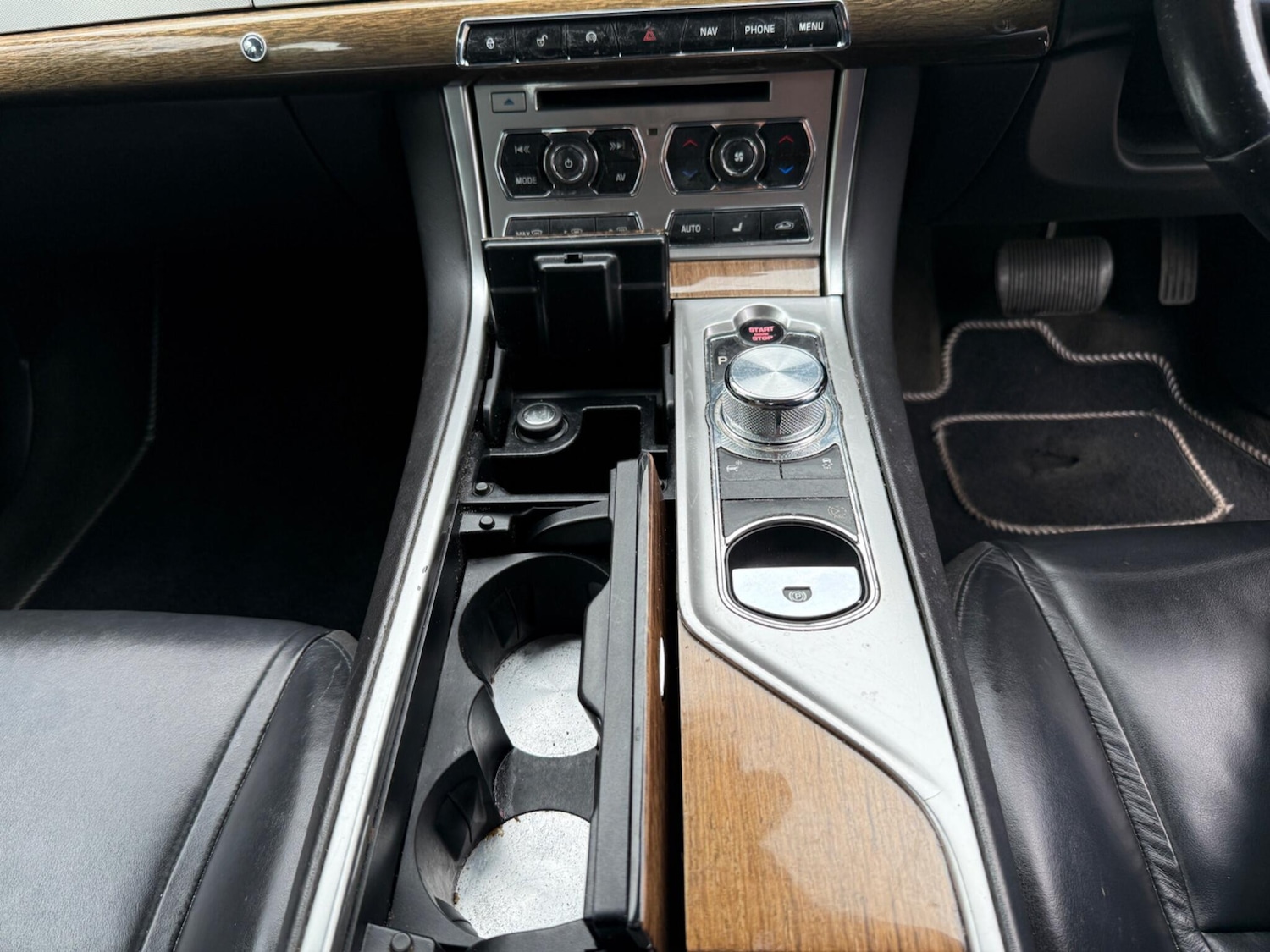 Used Jaguar XF 2012 for sale - 75949538: Photo 24