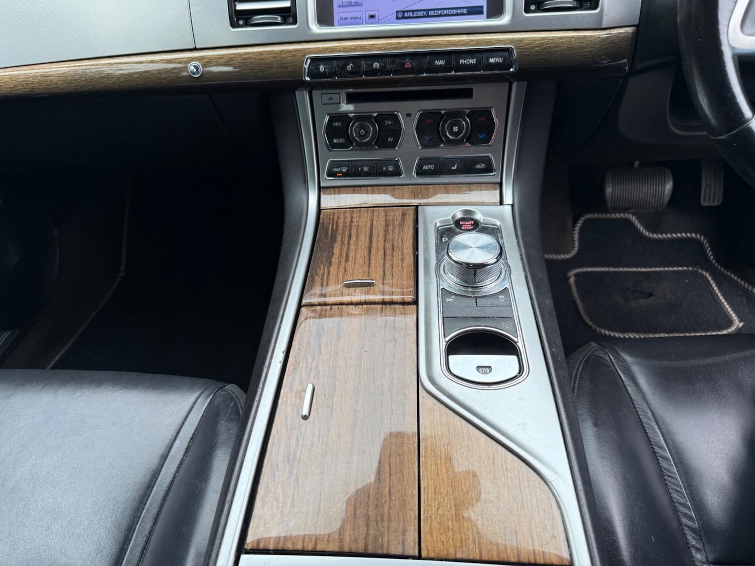 Used Jaguar XF 2012 for sale - 75949538: Photo 25