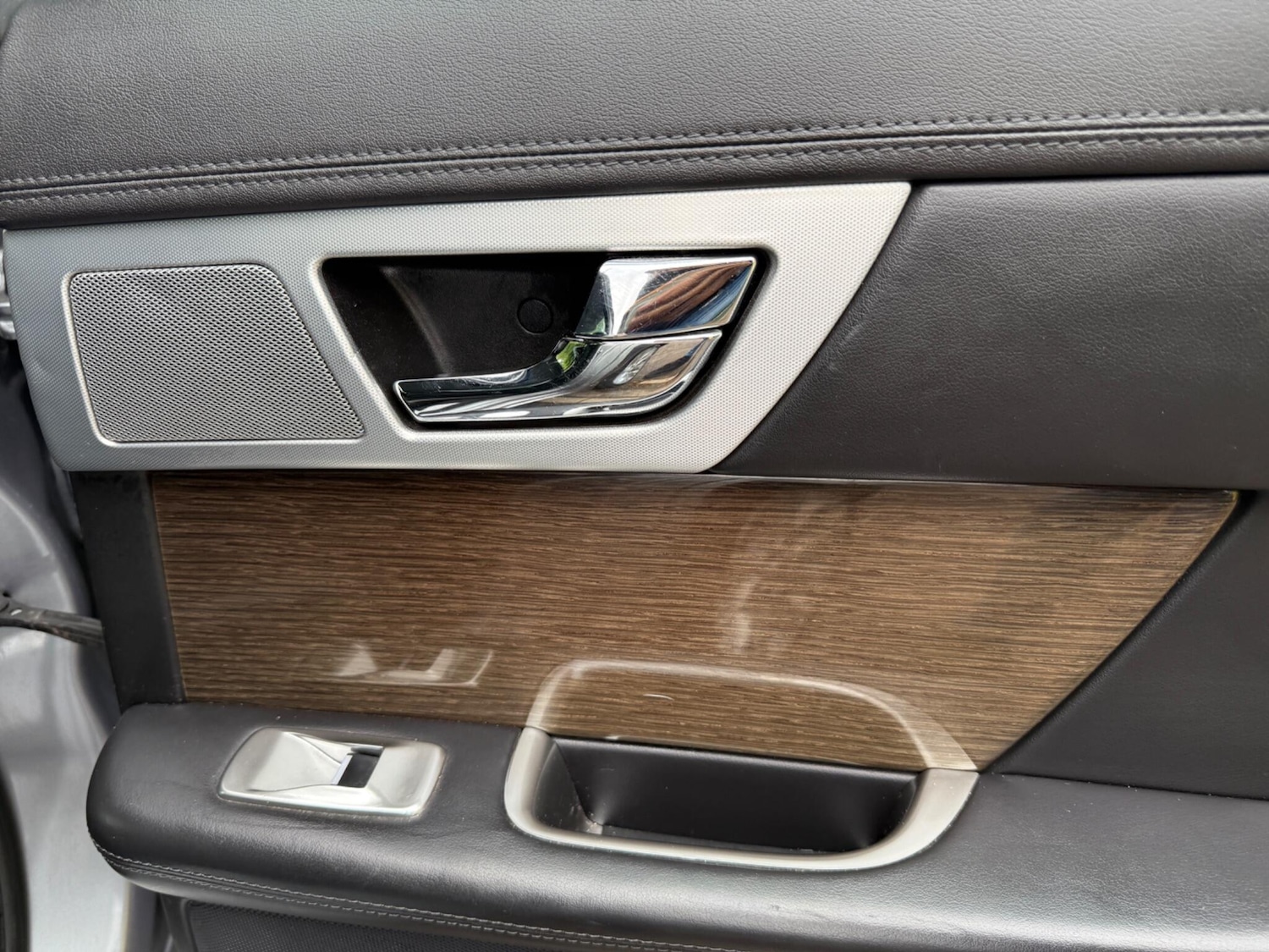 Used Jaguar XF 2012 for sale - 75949538: Photo 33