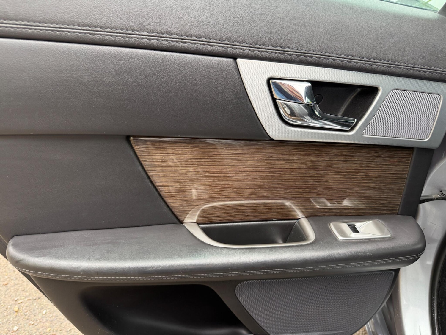 Used Jaguar XF 2012 for sale - 75949538: Photo 37