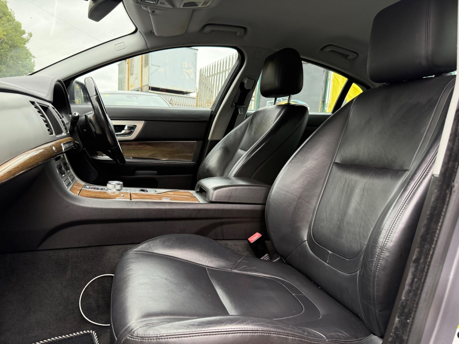 Used Jaguar XF 2012 for sale - 75949538: Photo 38