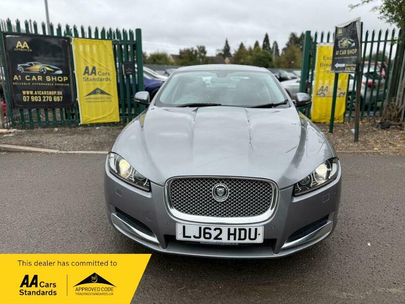Used Jaguar XF 2012 for sale - 75949538: Photo 4