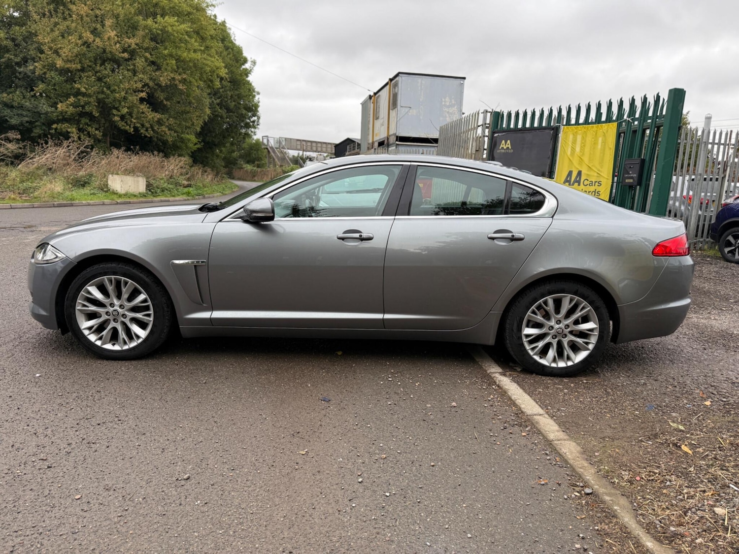 Used Jaguar XF 2012 for sale - 75949538: Photo 6