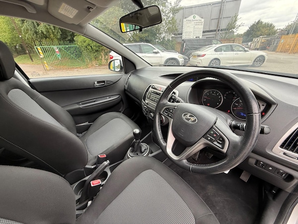 Used Hyundai i20 2012 for sale - 75658015: Photo 11