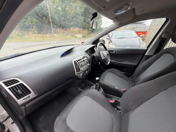 Used Hyundai i20 2012 for sale - 75658015: Photo 33