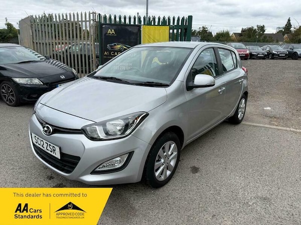 Used Hyundai i20 2012 for sale - 75658015: Photo 3