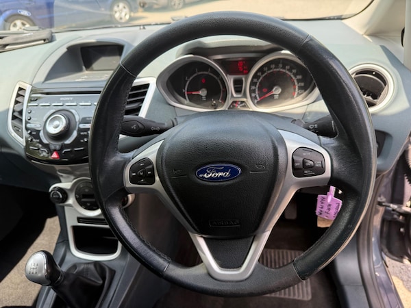 Used Ford Fiesta 2011 for sale - 74957978: Photo 12