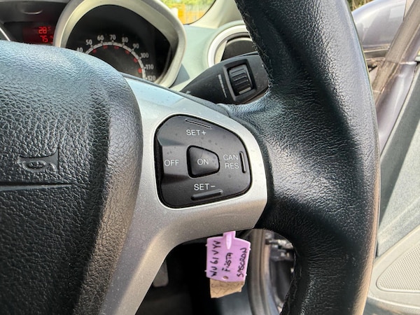 Used Ford Fiesta 2011 for sale - 74957978: Photo 14