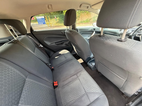 Used Ford Fiesta 2011 for sale - 74957978: Photo 24