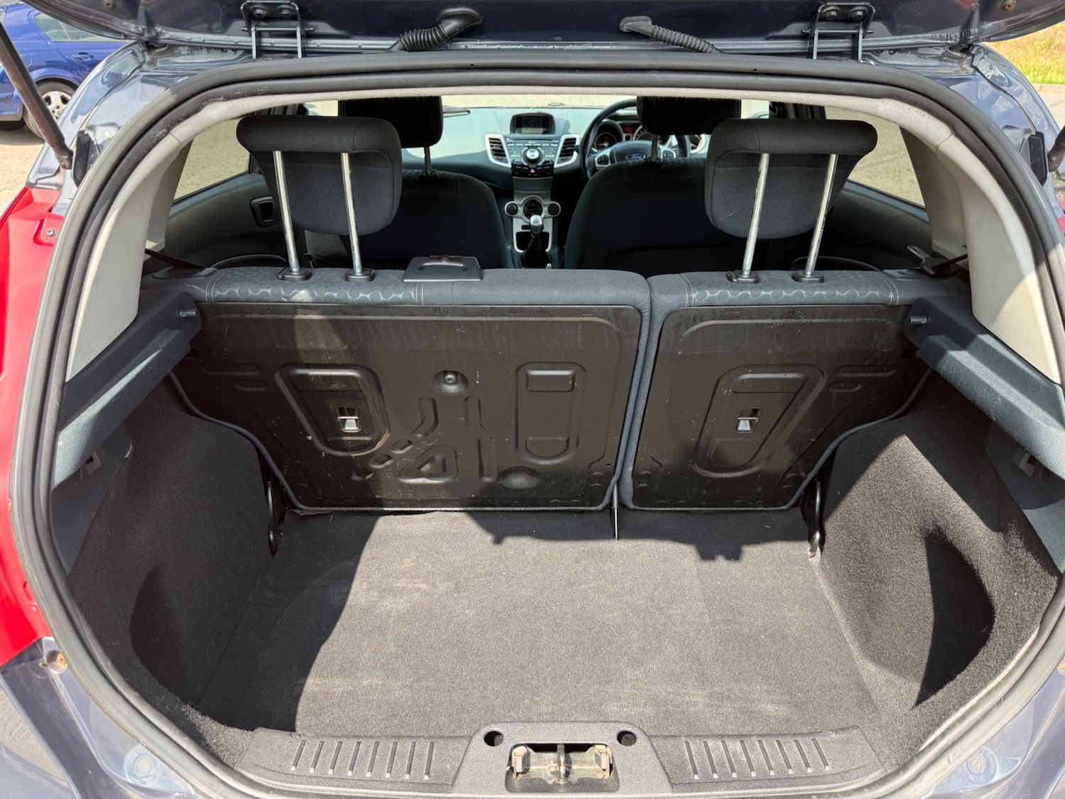 Vehicle 28