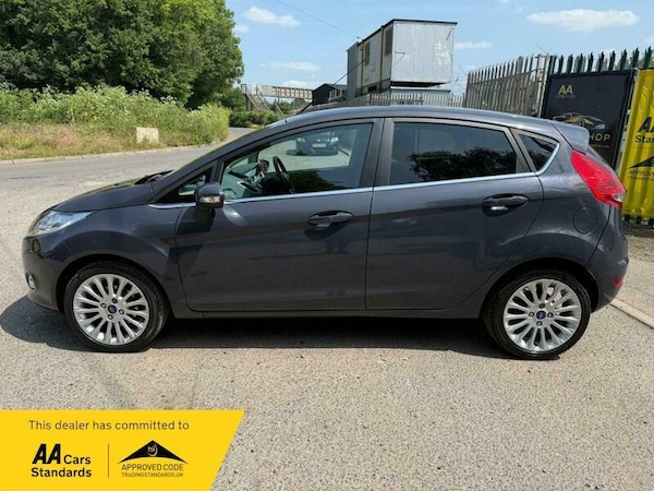 Used Ford Fiesta 2011 for sale - 74957978: Photo 4