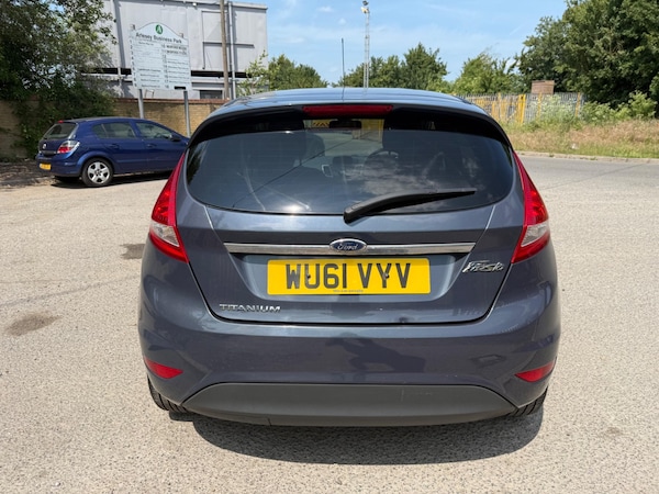Used Ford Fiesta 2011 for sale - 74957978: Photo 6