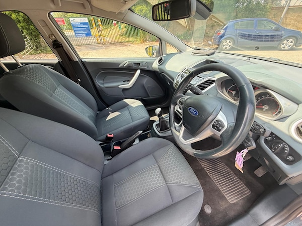 Used Ford Fiesta 2011 for sale - 74957978: Photo 8
