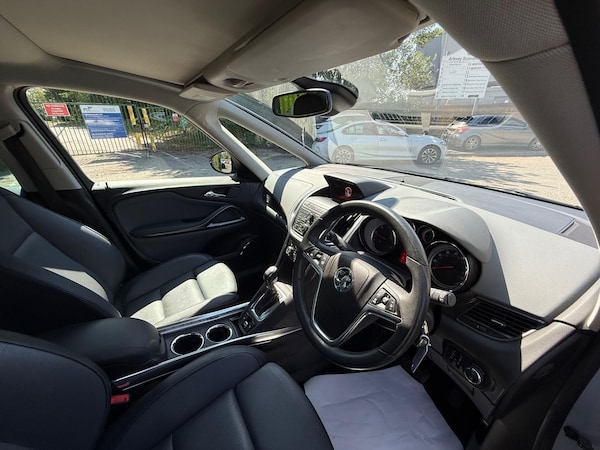 Used Vauxhall Zafira Tourer 2014 for sale - 75378184: Photo 11
