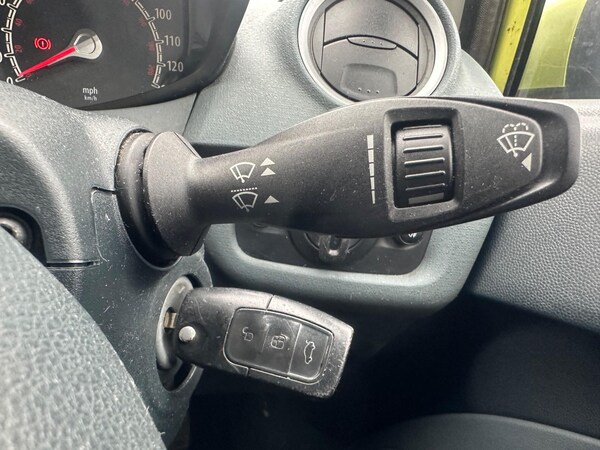 Used Ford Fiesta 2009 for sale - 76240015: Photo 31