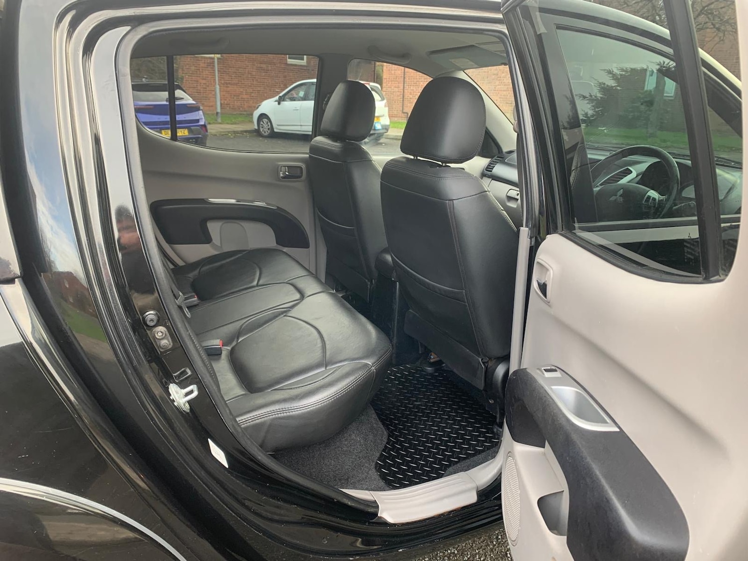 Used Mitsubishi L200 2010 for sale - 76807217: Photo 12