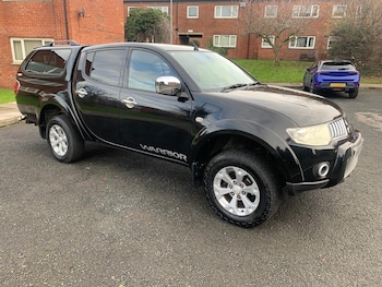 Used Mitsubishi L200 2010 for sale - 76807217: Photo
