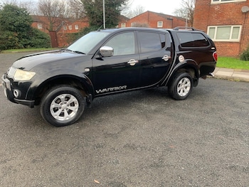 Used Mitsubishi L200 2010 for sale - 76807217: Photo