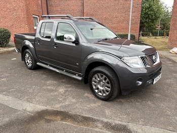 Used Nissan Navara 2015 for sale - 79571183: Photo