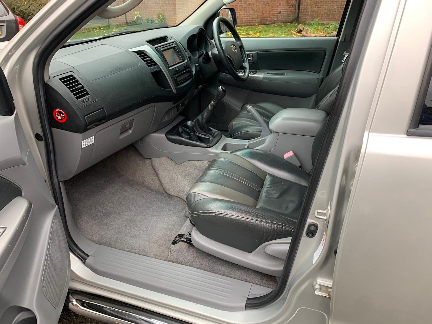 Used Toyota Hilux 2011 for sale - 76531016: Photo 10