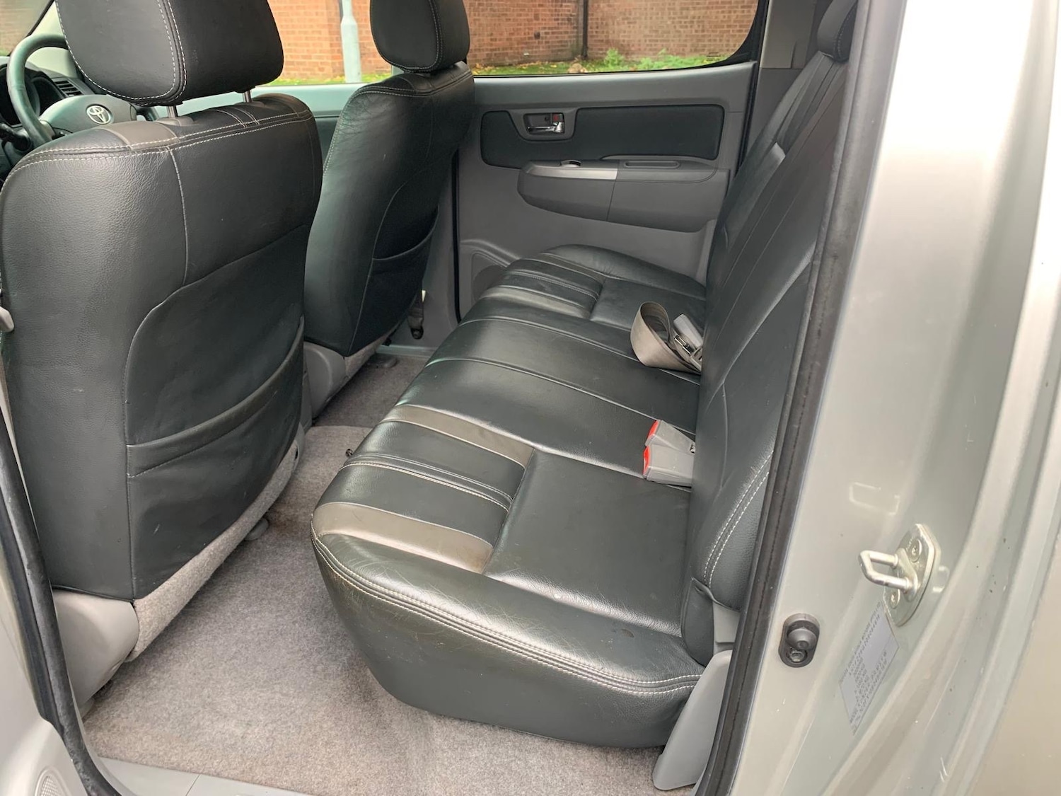 Used Toyota Hilux 2011 for sale - 76531016: Photo 11