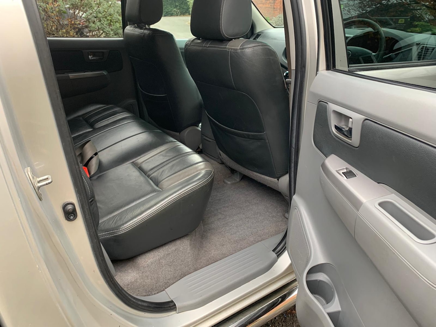 Used Toyota Hilux 2011 for sale - 76531016: Photo 13