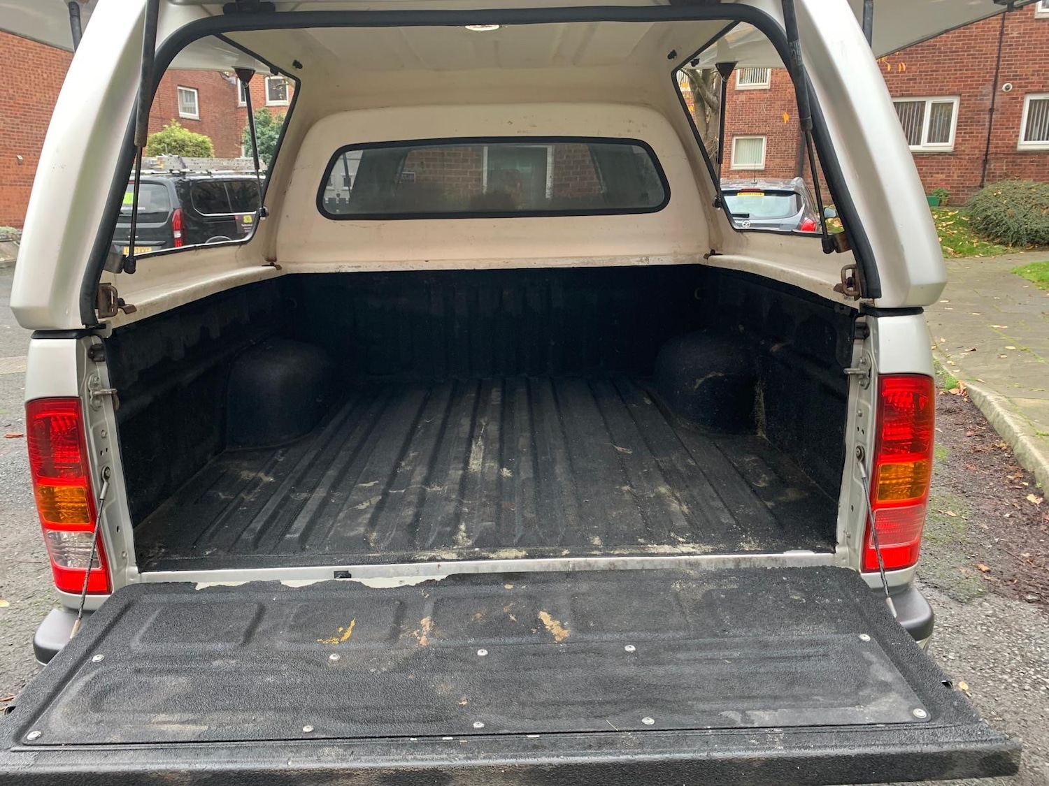 Used Toyota Hilux 2011 for sale - 76531016: Photo 15