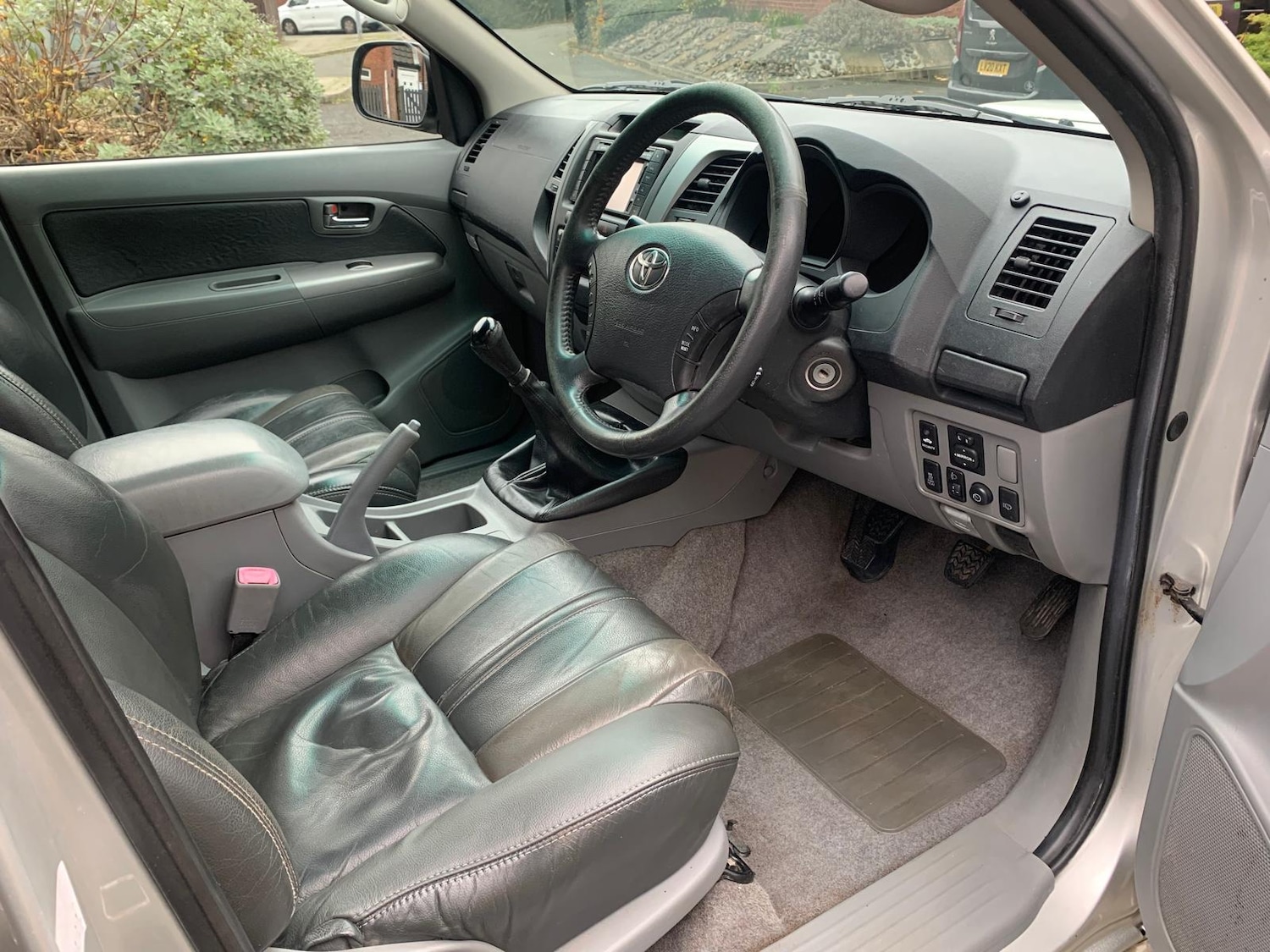 Used Toyota Hilux 2011 for sale - 76531016: Photo 9