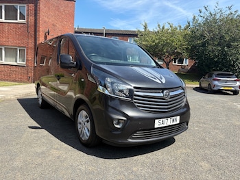Used Vauxhall Vivaro 2017 for sale - 75204004: Photo