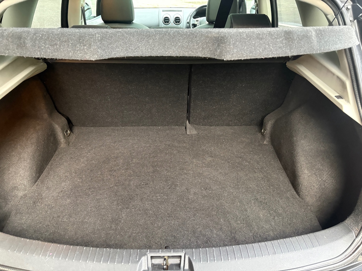 Used Nissan Qashqai 2012 for sale - 76652777: Photo 14