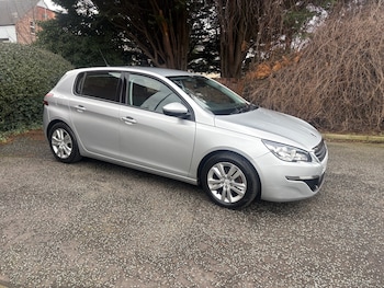 Used Peugeot 308 2014 for sale - 77616310: Photo