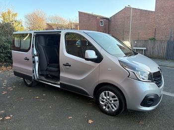 Used Renault Trafic 2017 for sale - 76626753: Photo